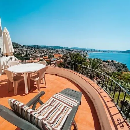 Βίλα Fantastica Con Vistas A La Bahia Y Con Pisciana Κάλπε