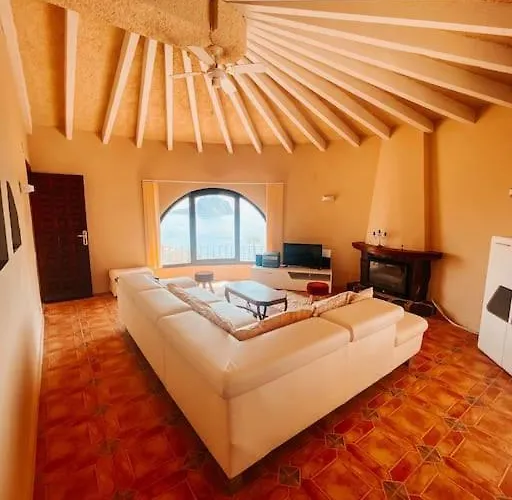 Villa Fantastica Con Vistas A La Bahia Y Con Pisciana *