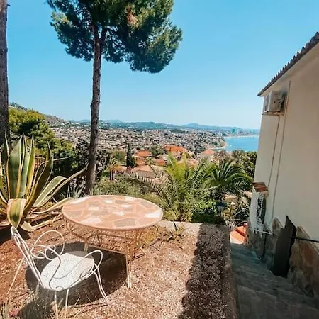 Вилла Fantastica Con Vistas A La Bahia Y Con Pisciana Кальпе