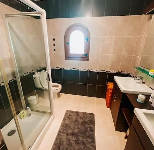 Villa Fantastica Con Vistas A La Bahia Y Con Pisciana *